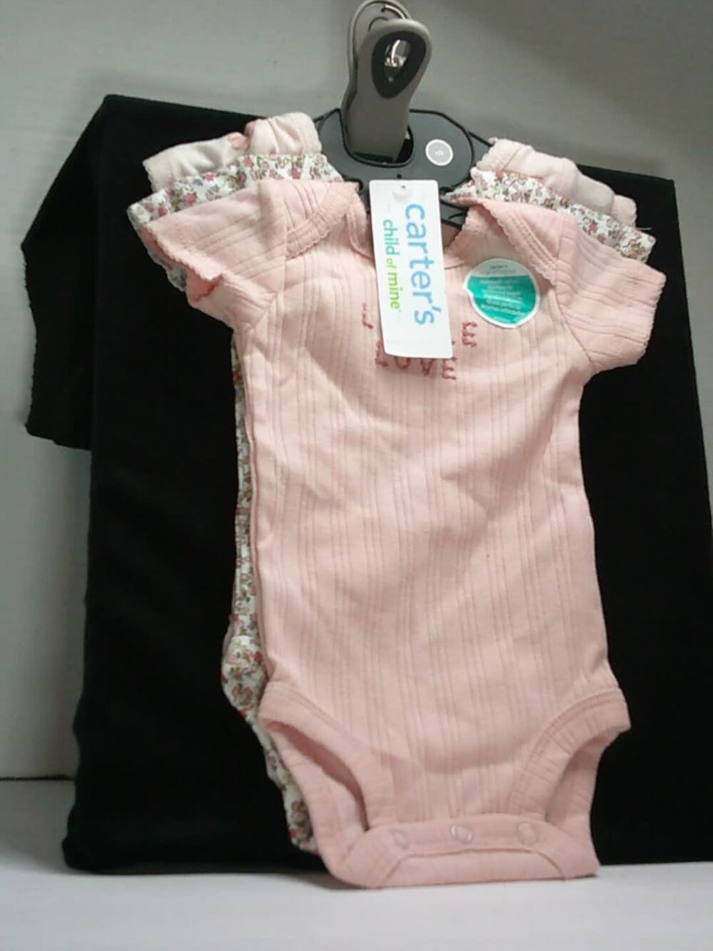 Carter’s infant onesies pink set new with tags size NB